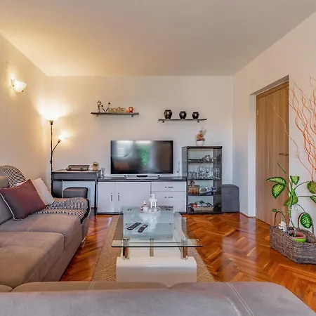 Cozy In With Kitchen *