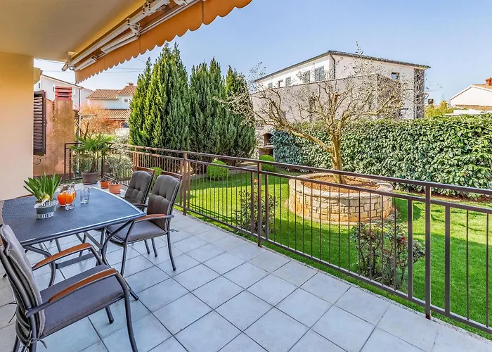 アパート Lavanda Iii Fažana